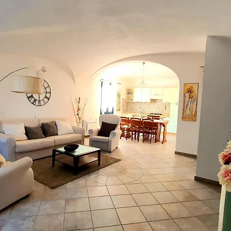 Dommos - Golehy Chalet Orosei